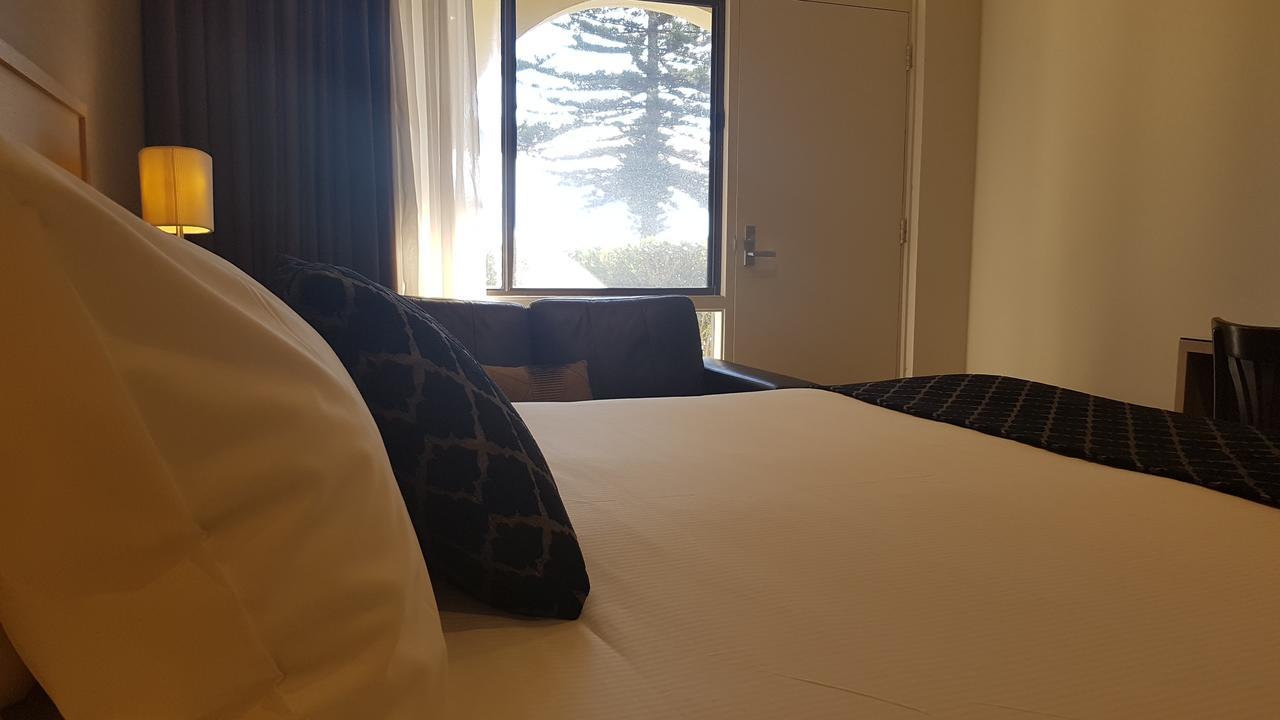 Largs Pier Hotel Adelaide Exterior photo